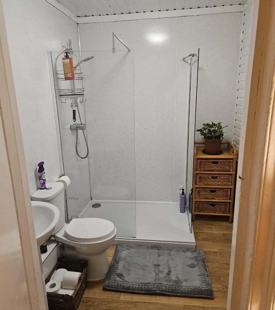 Spacious And Central City Apartment Edynburg